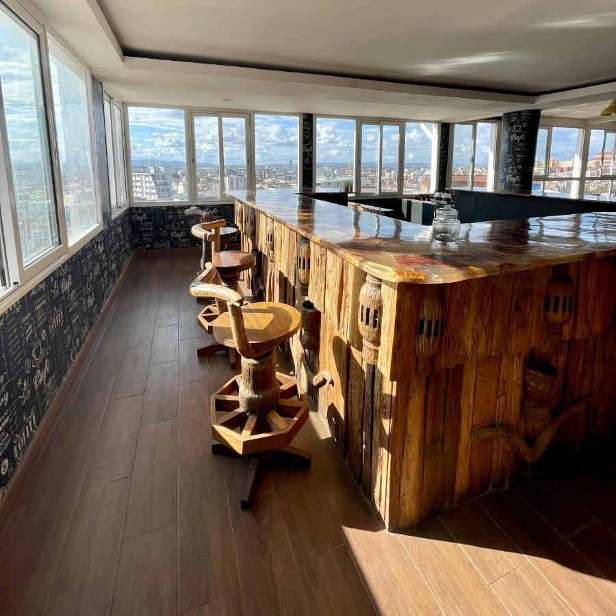 Hotel Le Pousse Pousse Ανταναναρίβο Εξωτερικό φωτογραφία
